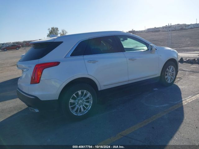 Photo 3 VIN: 1GYKNDRS5HZ169972 - CADILLAC XT5 