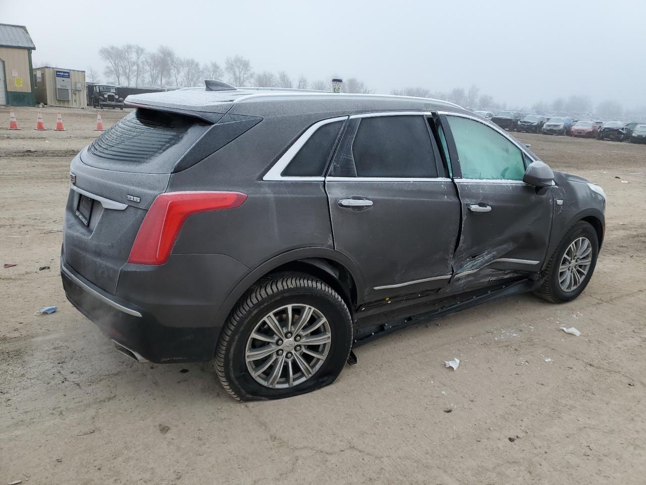 Photo 2 VIN: 1GYKNDRS5KZ136896 - CADILLAC XT5 