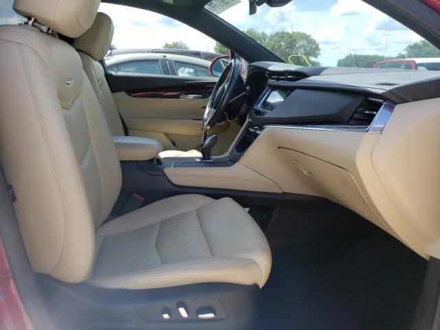 Photo 4 VIN: 1GYKNDRS5KZ175228 - CADILLAC XT5 LUXURY 