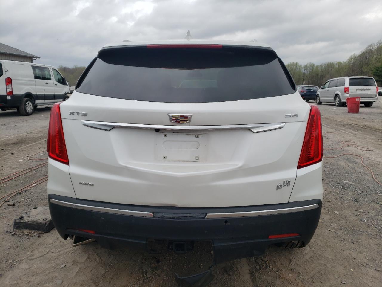 Photo 5 VIN: 1GYKNDRS5KZ183653 - CADILLAC XT5 