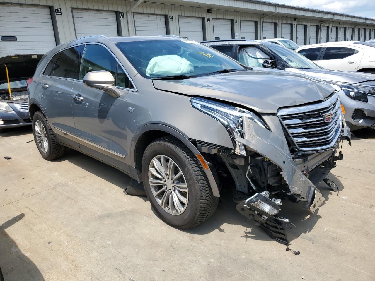 Photo 3 VIN: 1GYKNDRS7KZ264699 - CADILLAC XT5 