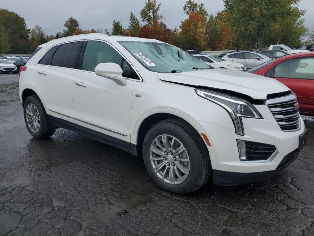 Photo 3 VIN: 1GYKNDRS8HZ268415 - CADILLAC XT5 LUXURY 