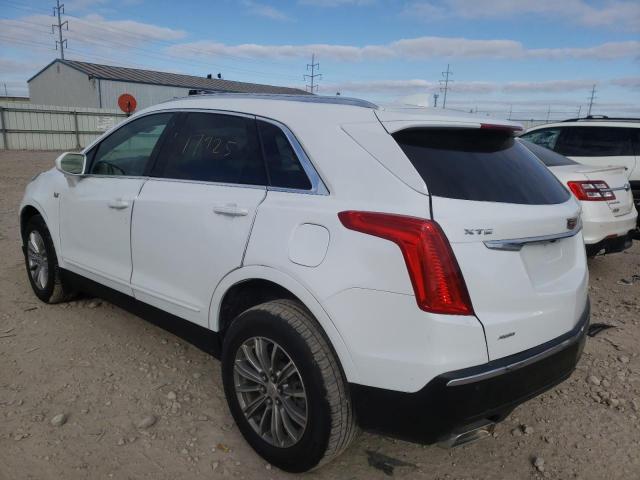 Photo 2 VIN: 1GYKNDRS8HZ319136 - CADILLAC XT5 LUXURY 