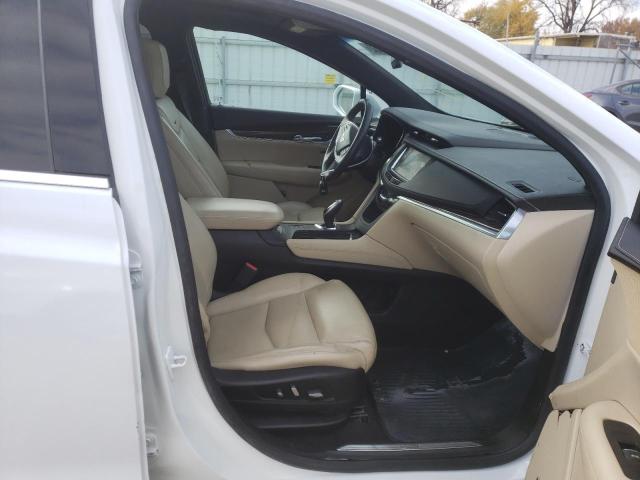 Photo 4 VIN: 1GYKNDRS8HZ319136 - CADILLAC XT5 LUXURY 