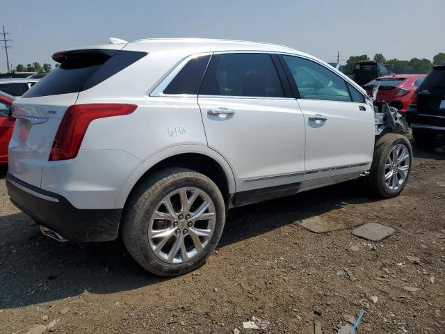 Photo 2 VIN: 1GYKNDRS8JZ131867 - CADILLAC XT5 LUXURY 