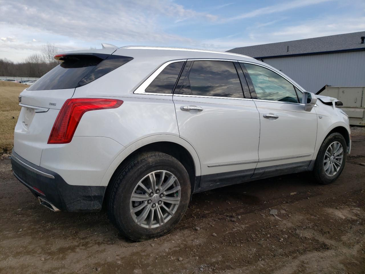 Photo 2 VIN: 1GYKNDRS8KZ187194 - CADILLAC XT5 