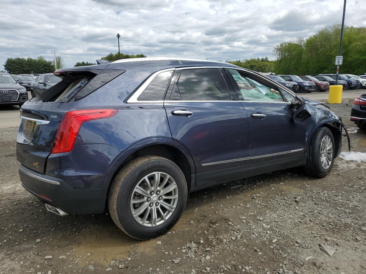 Photo 2 VIN: 1GYKNDRS9KZ102668 - CADILLAC XT5 