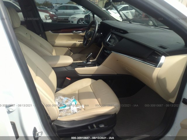 Photo 4 VIN: 1GYKNDRS9KZ276353 - CADILLAC XT5 