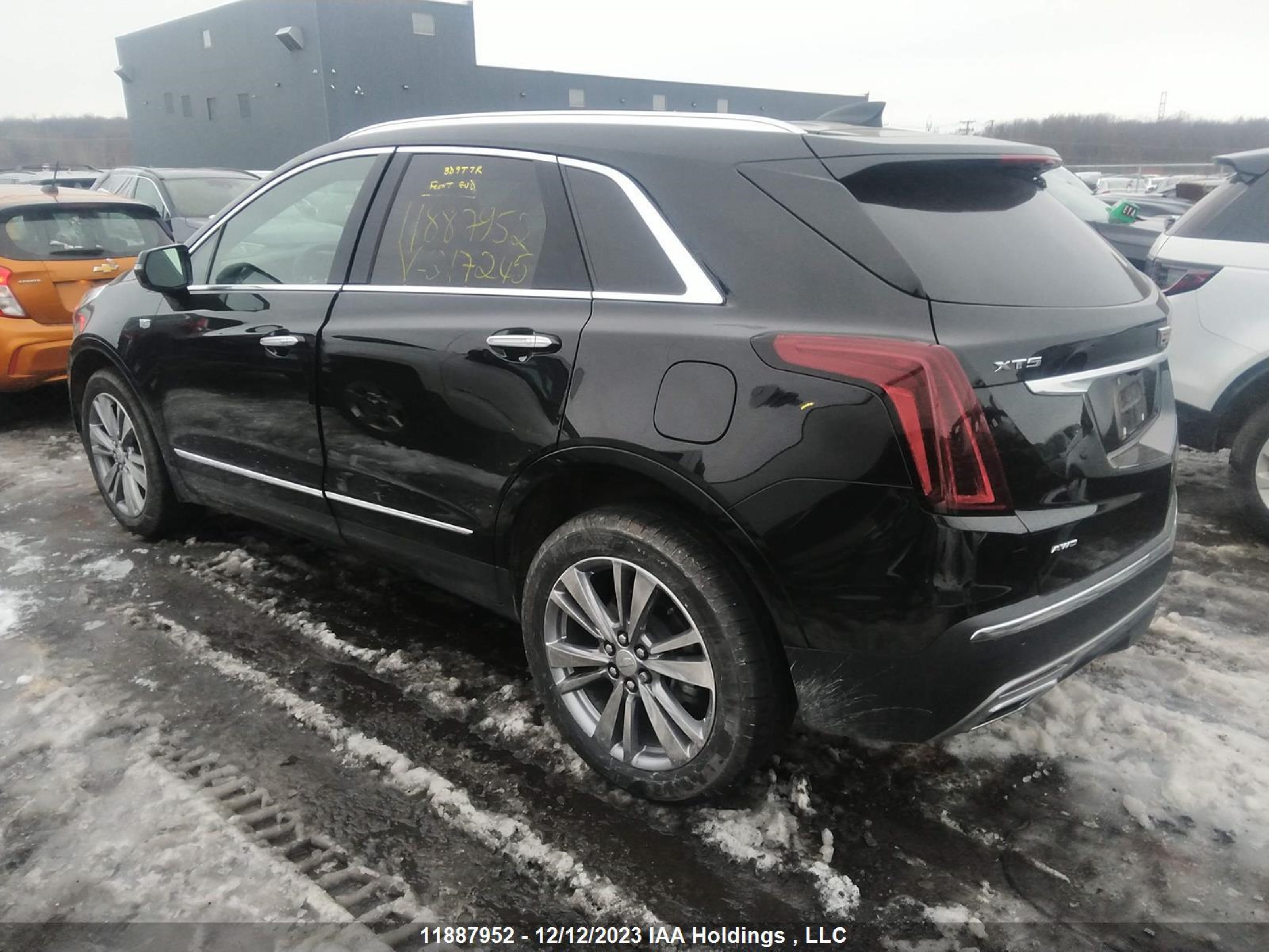 Photo 2 VIN: 1GYKNDRS9PZ217245 - CADILLAC XT5 