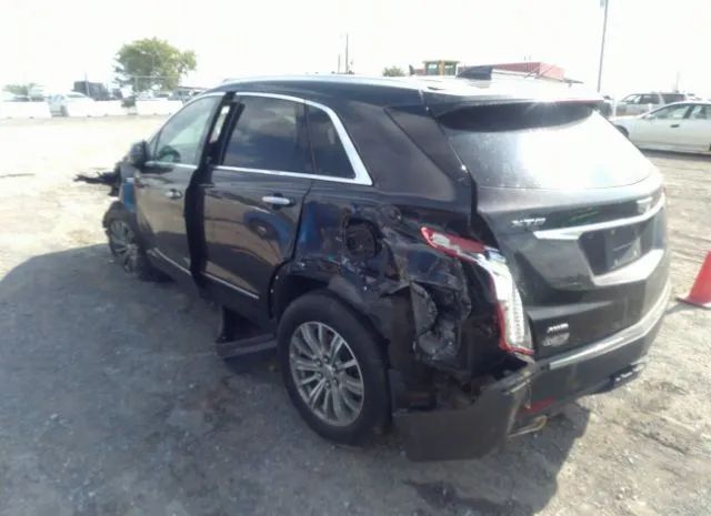 Photo 2 VIN: 1GYKNDRSXHZ140757 - CADILLAC XT5 