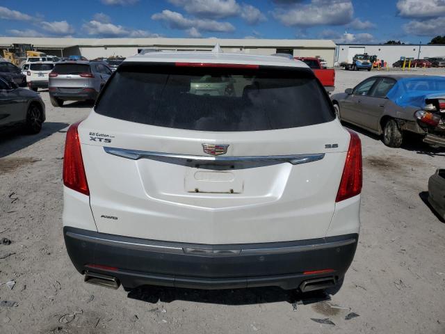 Photo 5 VIN: 1GYKNDRSXHZ232791 - CADILLAC XT5 LUXURY 