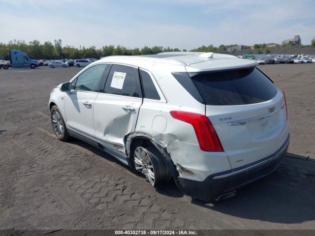 Photo 2 VIN: 1GYKNDRSXHZ253348 - CADILLAC XT5 