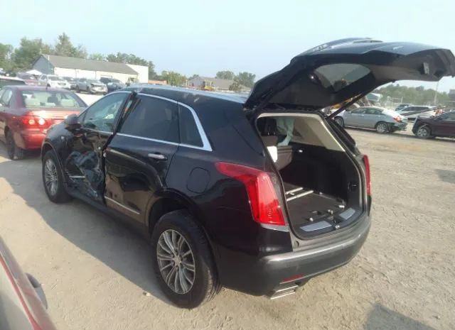 Photo 2 VIN: 1GYKNDRSXHZ325858 - CADILLAC XT5 