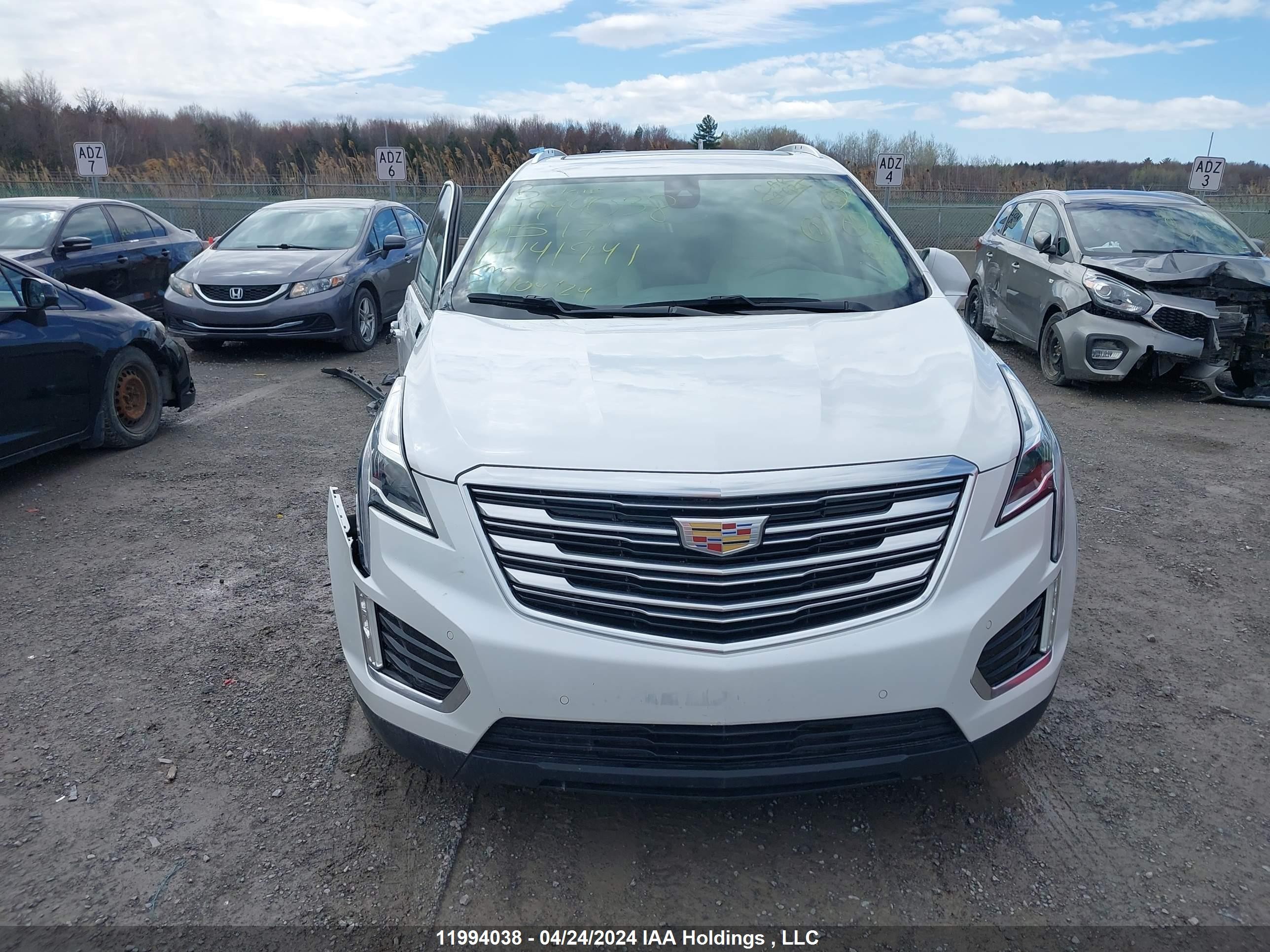 Photo 11 VIN: 1GYKNERS0HZ141941 - CADILLAC XT5 