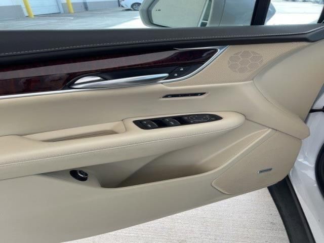 Photo 3 VIN: 1GYKNERS0KZ136343 - CADILLAC XT5 