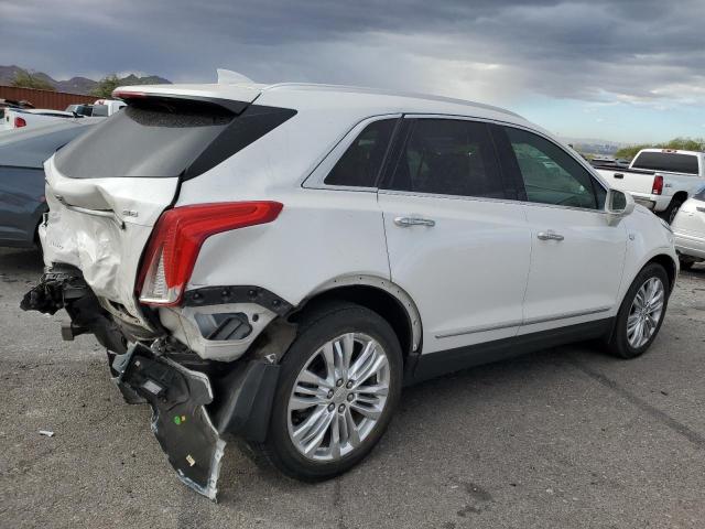 Photo 2 VIN: 1GYKNERS1HZ110939 - CADILLAC XT5 PREMIU 