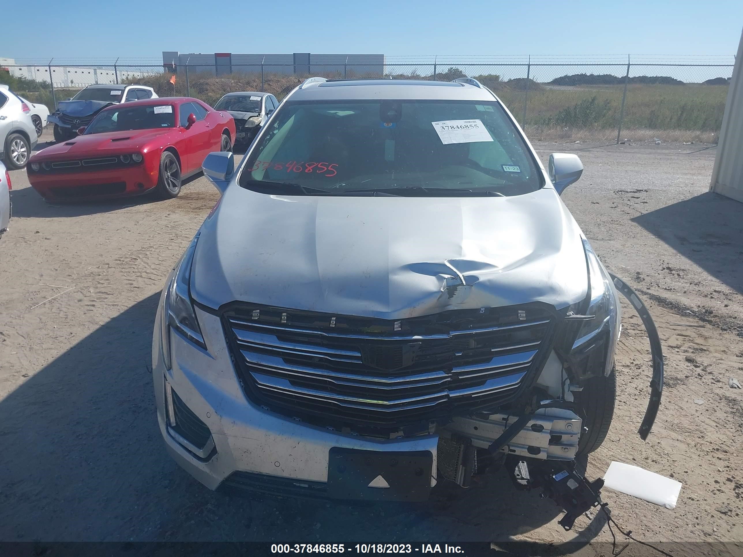 Photo 11 VIN: 1GYKNERS1KZ106378 - CADILLAC XT5 