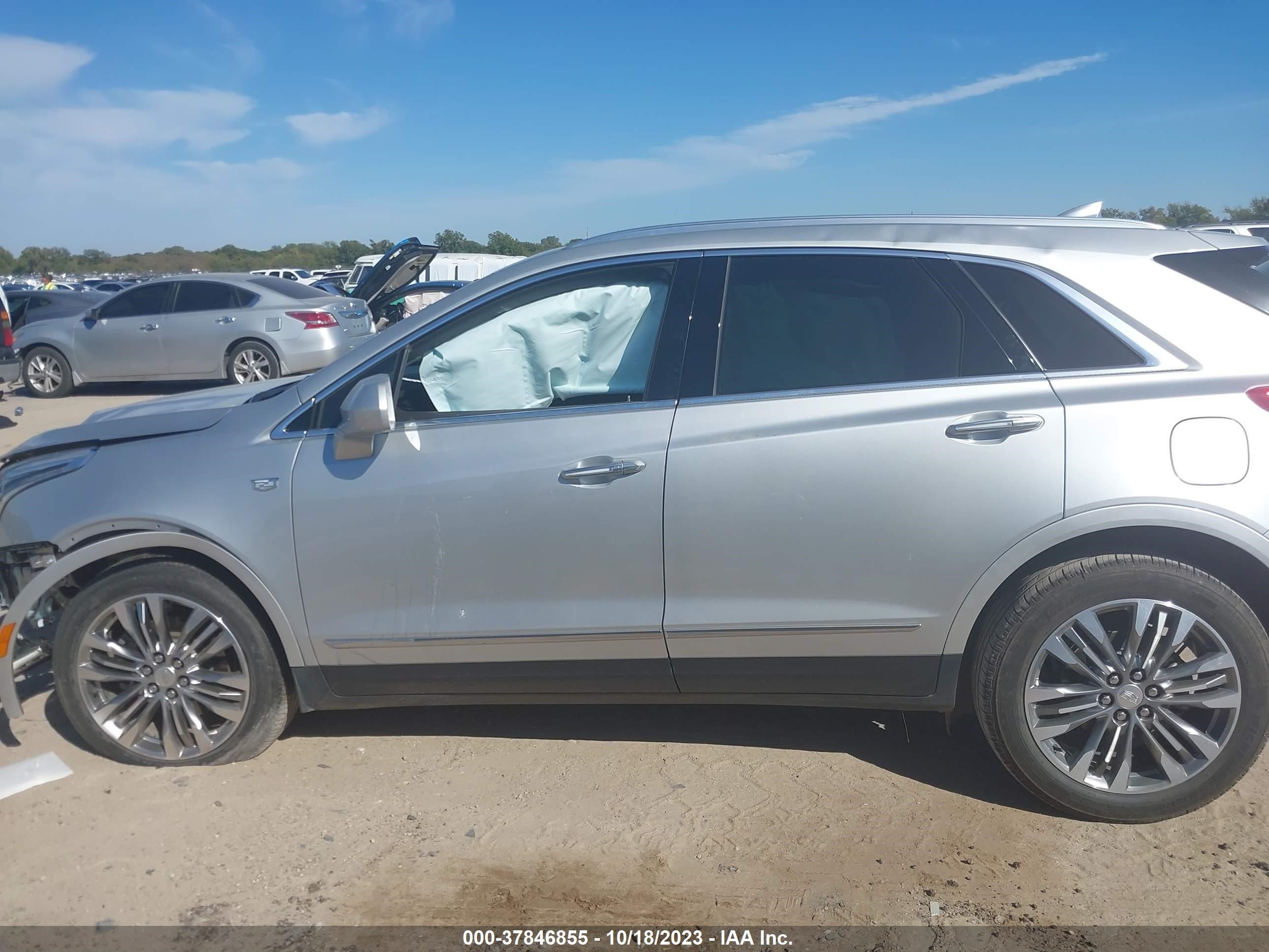 Photo 13 VIN: 1GYKNERS1KZ106378 - CADILLAC XT5 