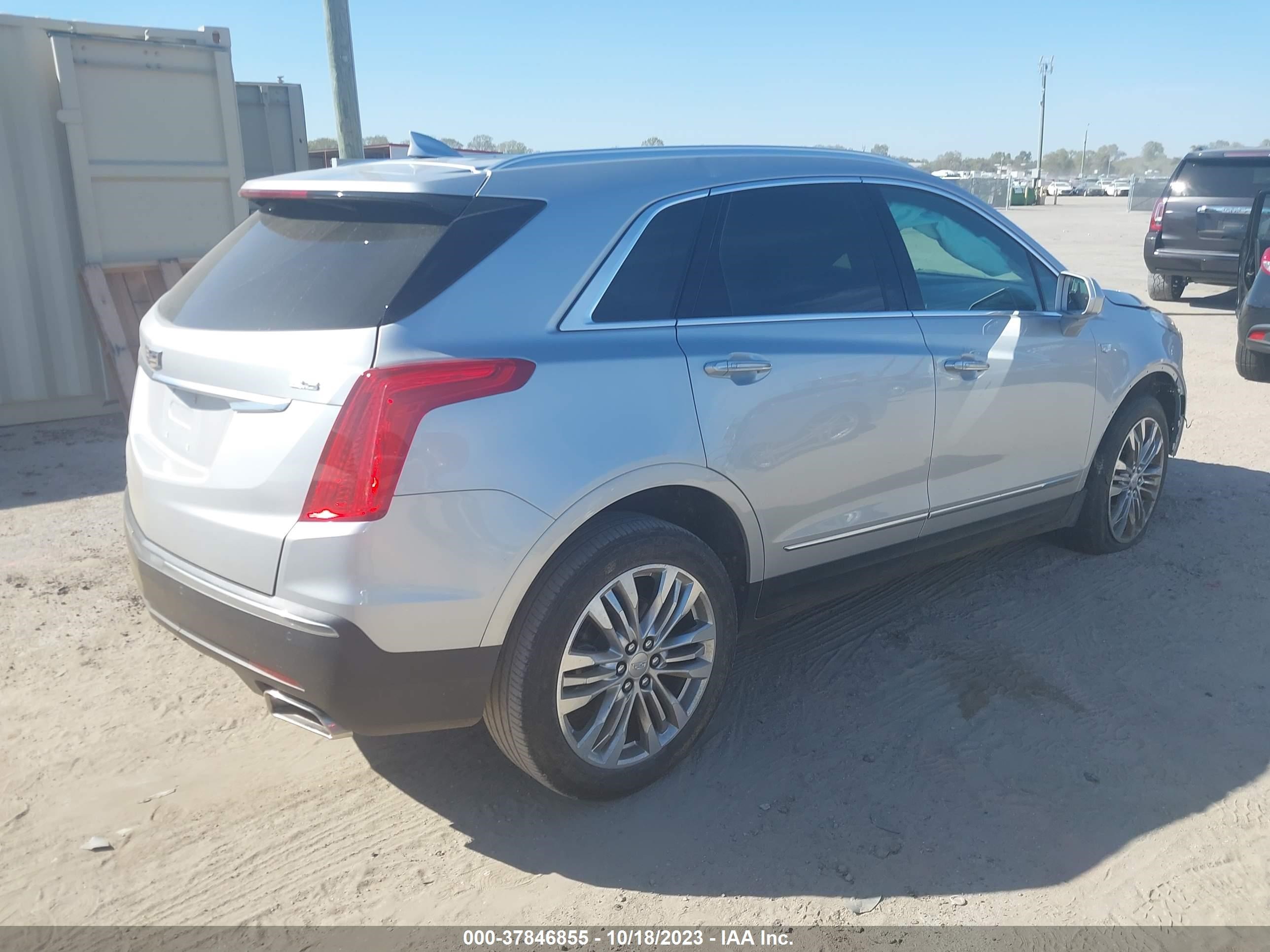 Photo 3 VIN: 1GYKNERS1KZ106378 - CADILLAC XT5 