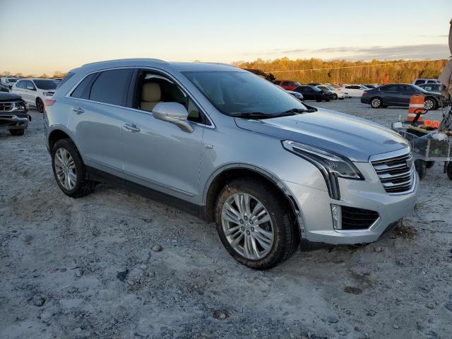 Photo 3 VIN: 1GYKNERS2JZ127576 - CADILLAC XT5 PREMIU 