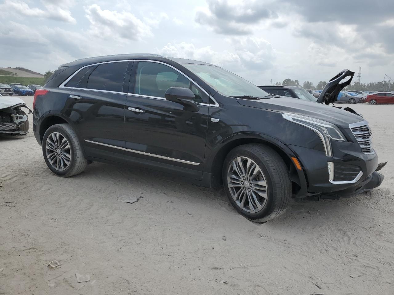 Photo 3 VIN: 1GYKNERS2KZ114201 - CADILLAC XT5 