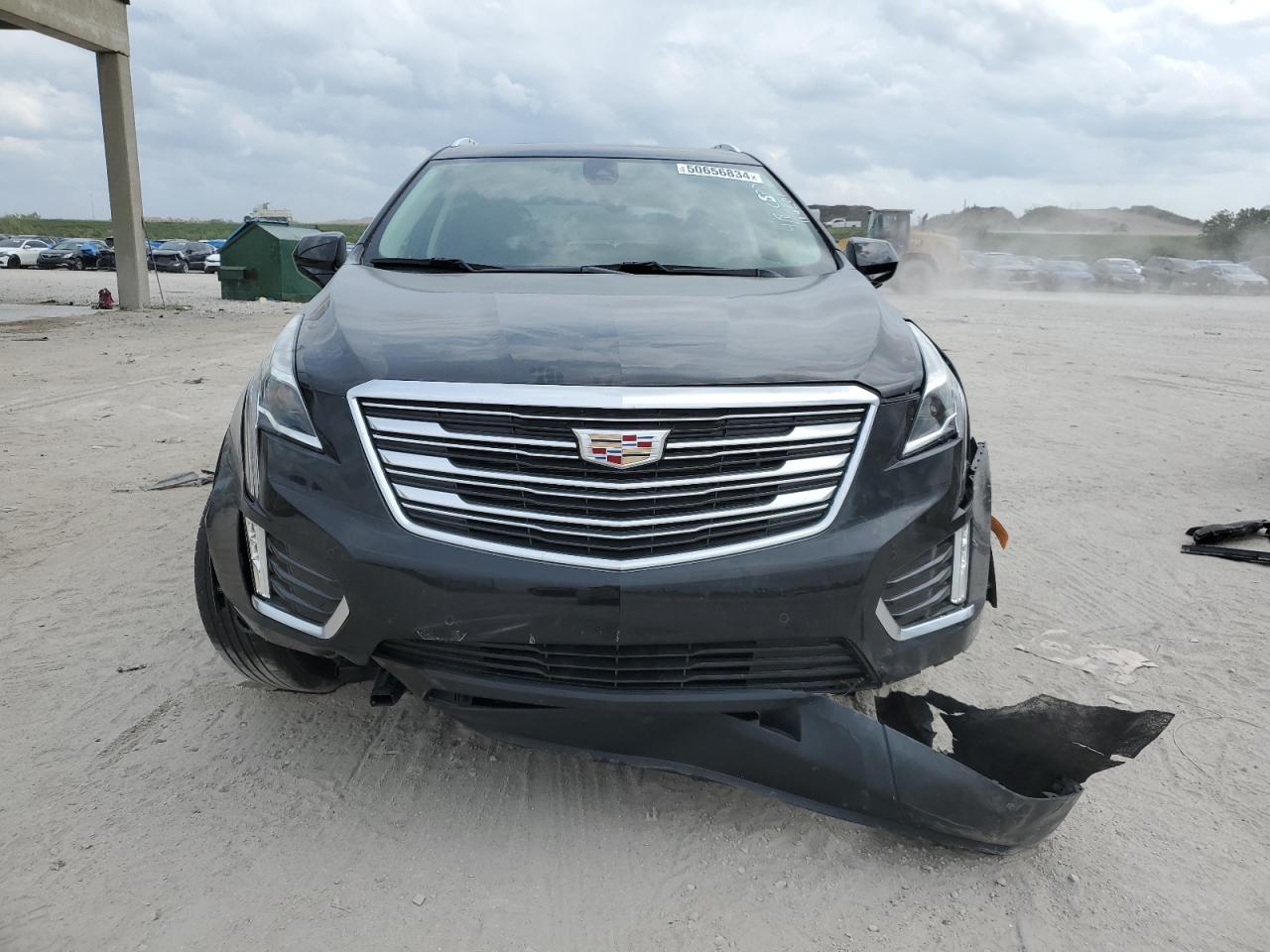 Photo 4 VIN: 1GYKNERS2KZ114201 - CADILLAC XT5 