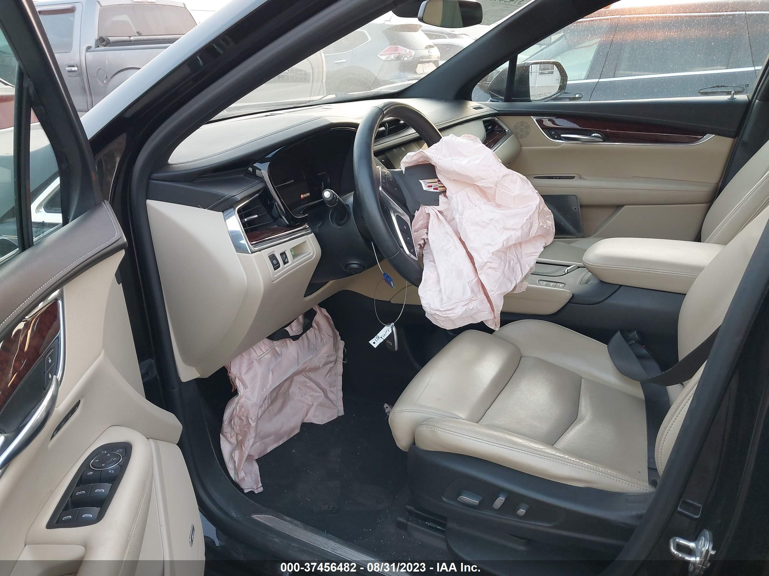 Photo 4 VIN: 1GYKNERS3HZ104382 - CADILLAC XT5 