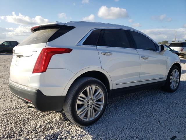 Photo 2 VIN: 1GYKNERS6JZ138788 - CADILLAC XT5 PREMIU 