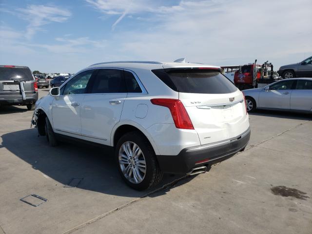 Photo 2 VIN: 1GYKNERS7HZ310904 - CADILLAC XT5 PREMIU 