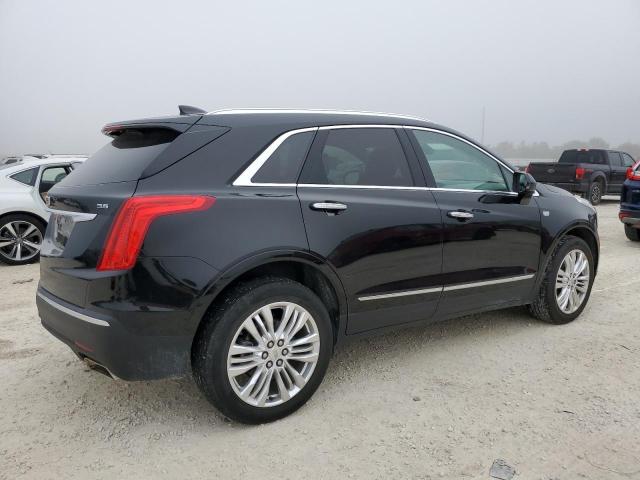 Photo 2 VIN: 1GYKNERS7JZ137357 - CADILLAC XT5 PREMIU 