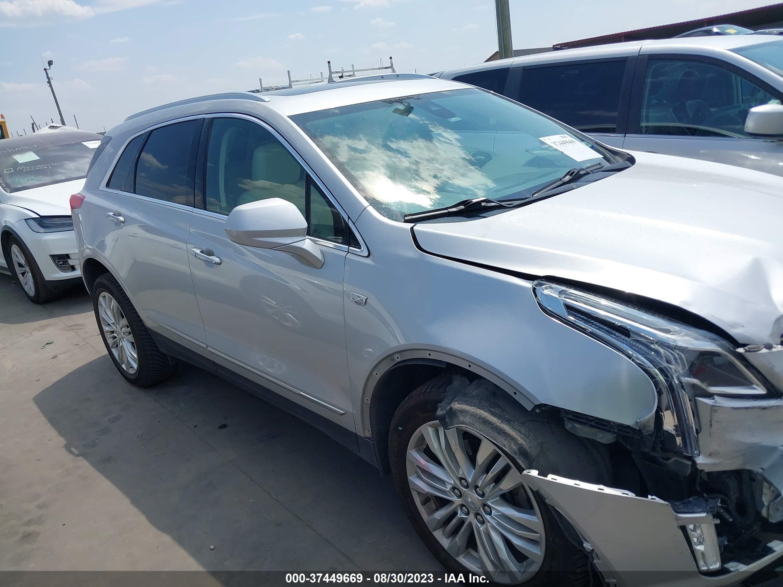 Photo 12 VIN: 1GYKNERS8KZ236688 - CADILLAC XT5 