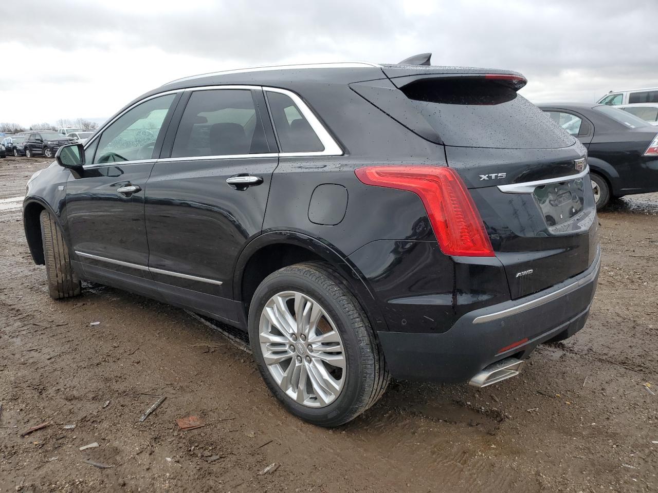 Photo 1 VIN: 1GYKNERSXHZ318155 - CADILLAC XT5 