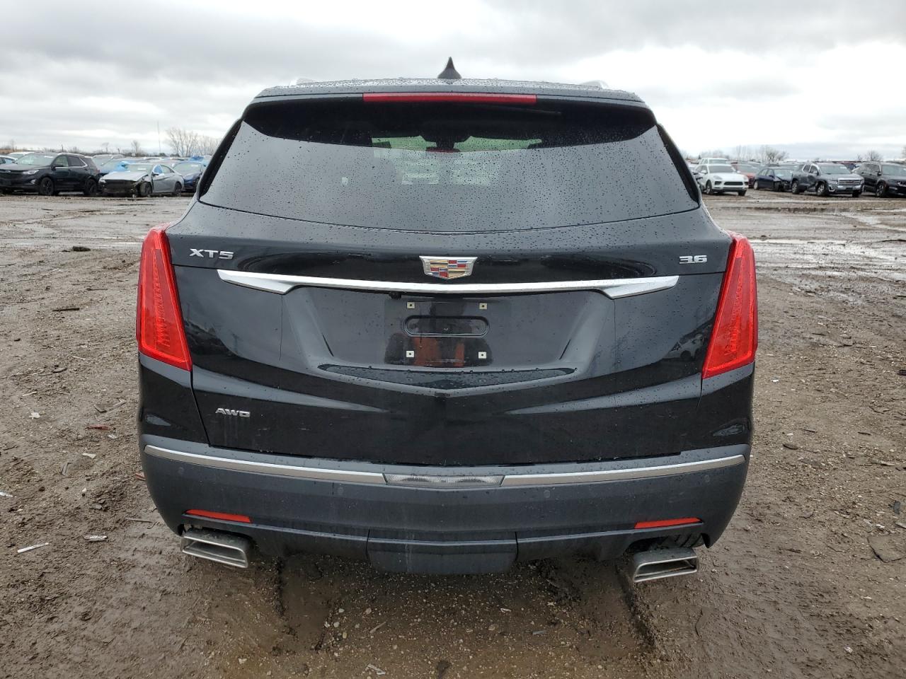 Photo 5 VIN: 1GYKNERSXHZ318155 - CADILLAC XT5 