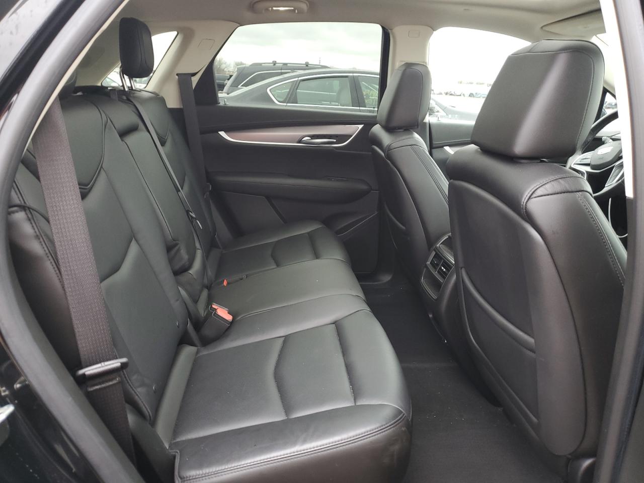 Photo 9 VIN: 1GYKNERSXHZ318155 - CADILLAC XT5 