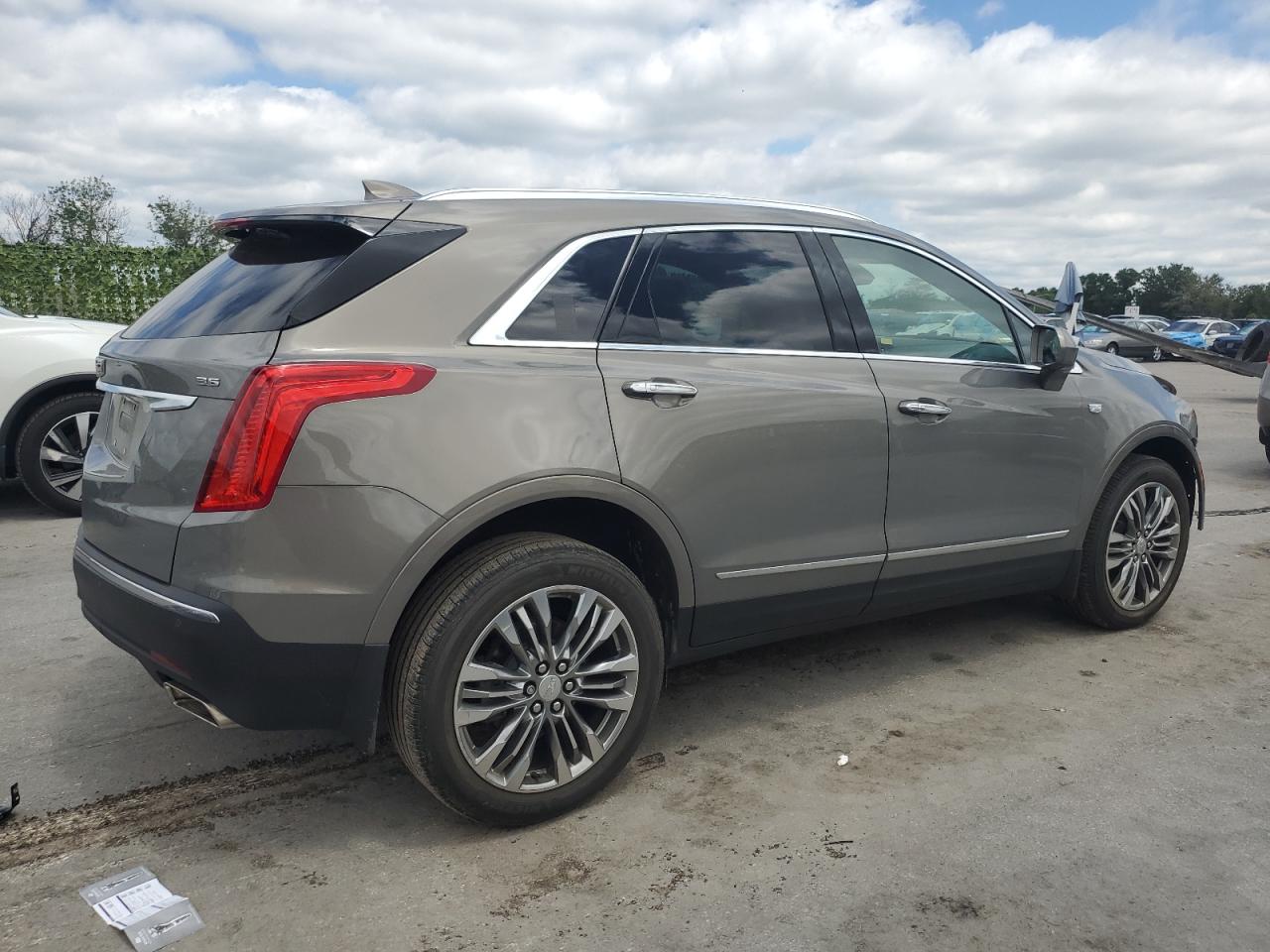 Photo 2 VIN: 1GYKNERSXJZ191624 - CADILLAC XT5 