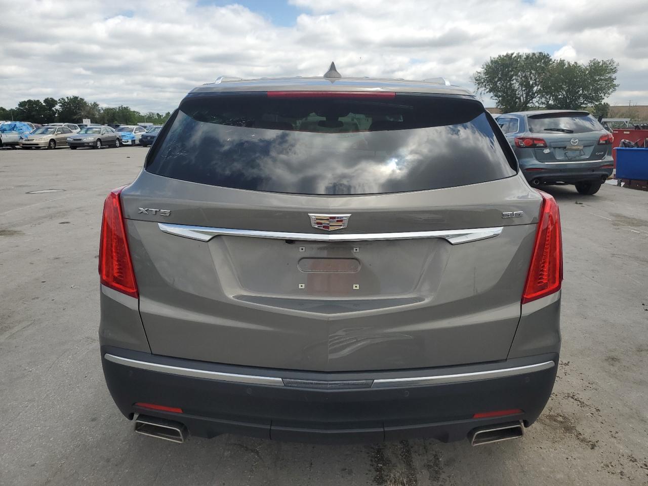 Photo 5 VIN: 1GYKNERSXJZ191624 - CADILLAC XT5 