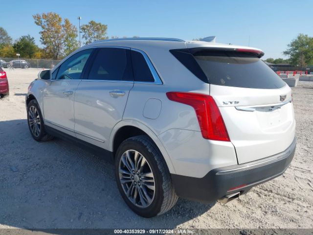 Photo 2 VIN: 1GYKNFRS0JZ187085 - CADILLAC XT5 