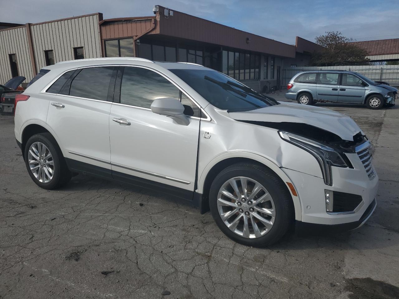 Photo 3 VIN: 1GYKNFRS1HZ159578 - CADILLAC XT5 