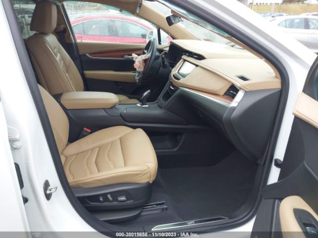 Photo 4 VIN: 1GYKNFRS4HZ104588 - CADILLAC XT5 