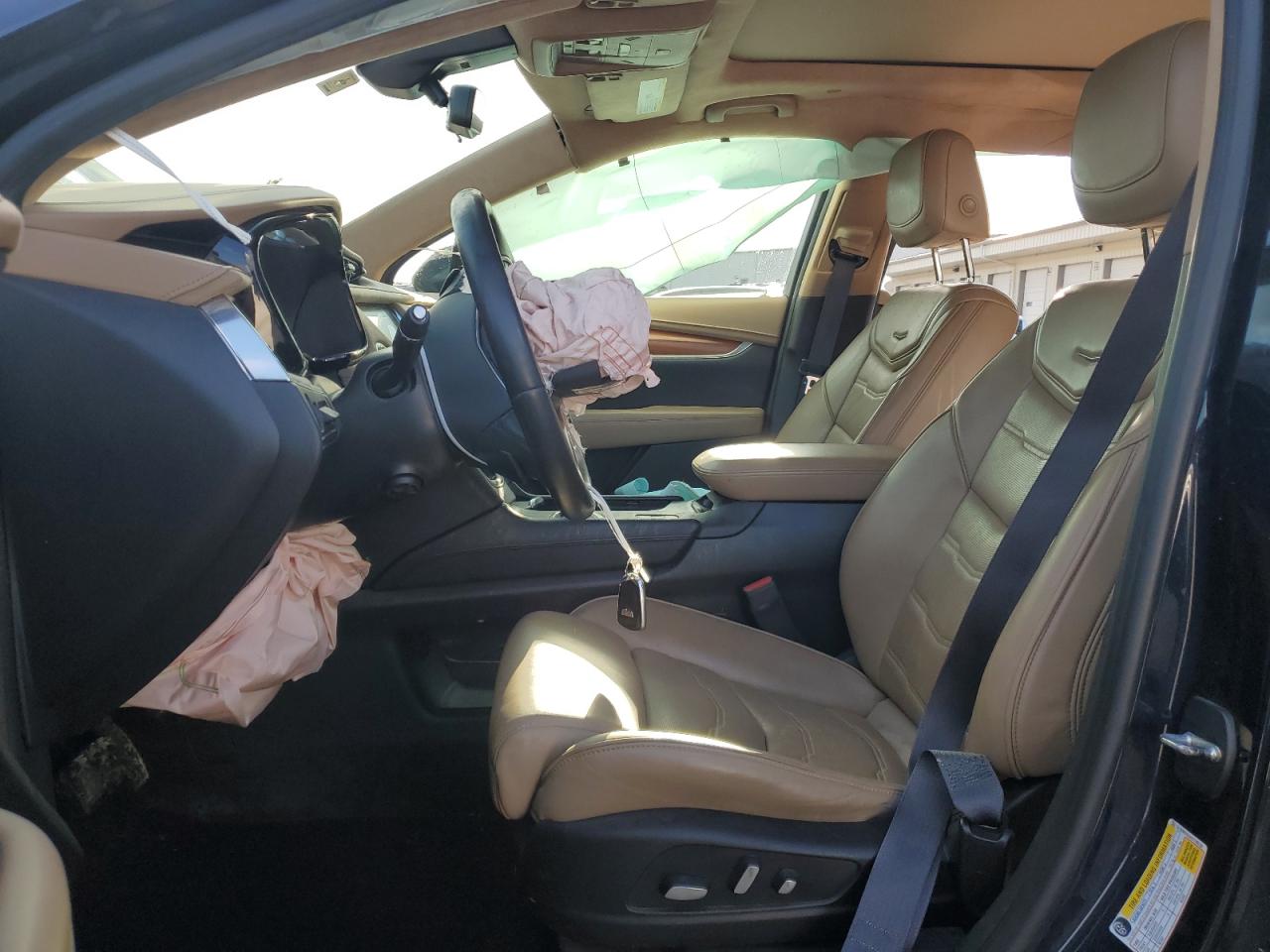 Photo 6 VIN: 1GYKNFRS4HZ139230 - CADILLAC XT5 