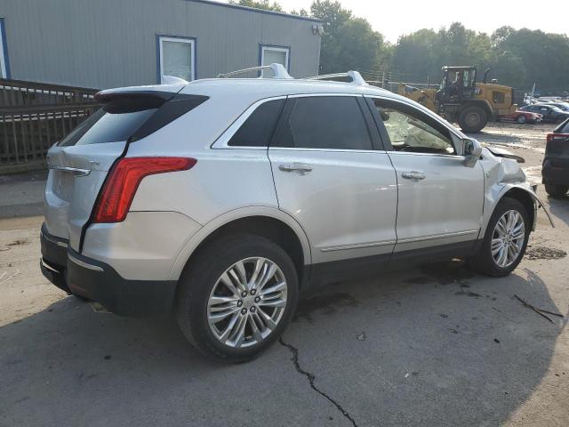 Photo 2 VIN: 1GYKNFRS4KZ134066 - CADILLAC XT5 PREMIU 