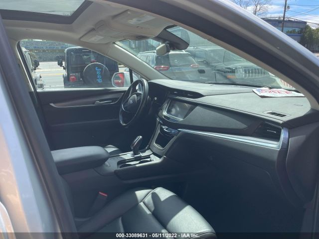 Photo 4 VIN: 1GYKNFRS5KZ143813 - CADILLAC XT5 