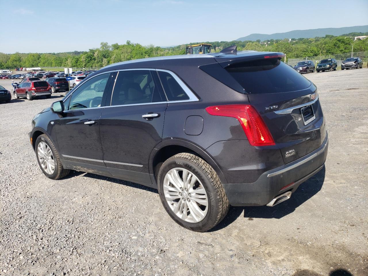 Photo 1 VIN: 1GYKNFRS8JZ113431 - CADILLAC XT5 