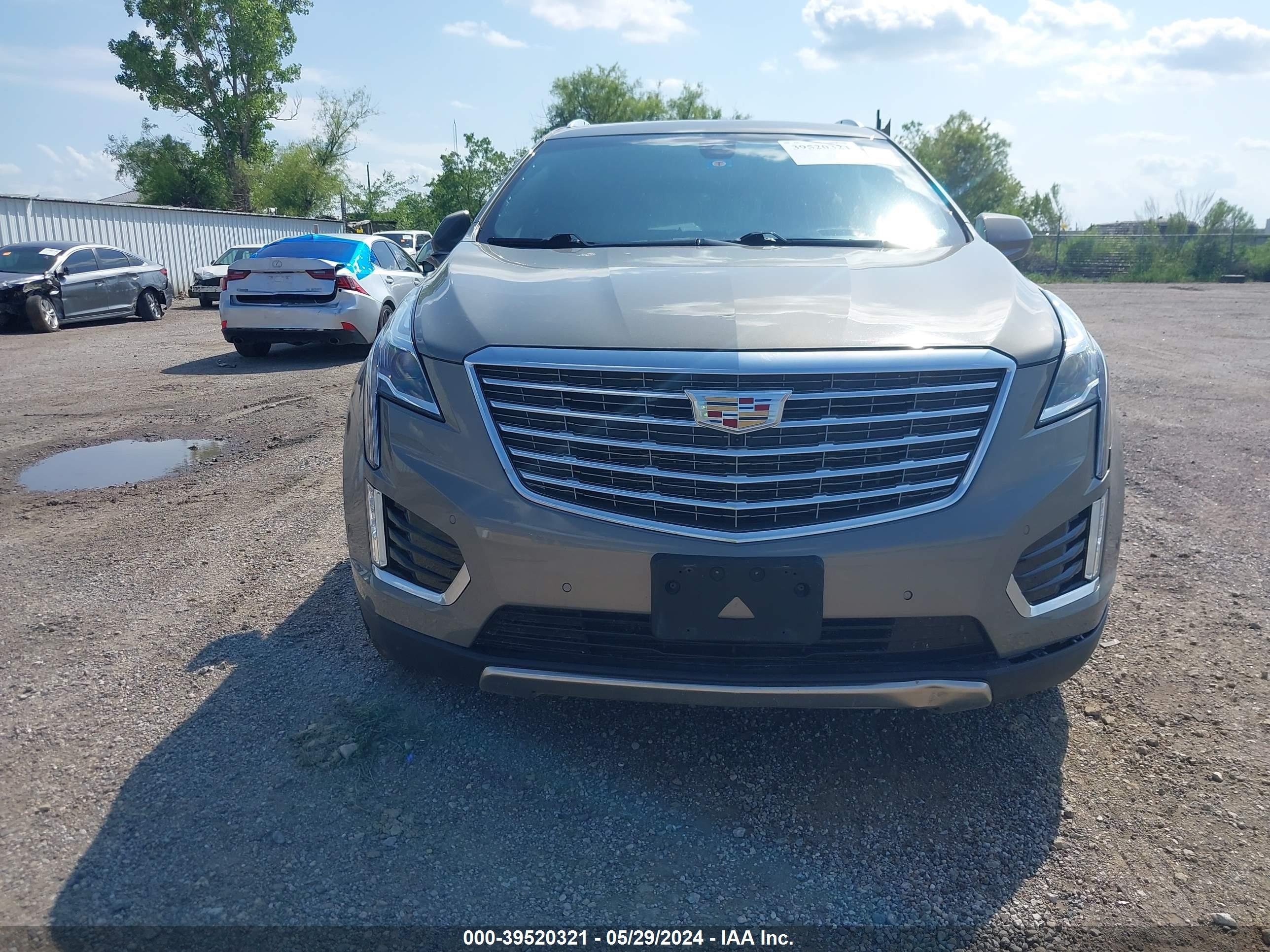 Photo 11 VIN: 1GYKNGRS0KZ117478 - CADILLAC XT5 