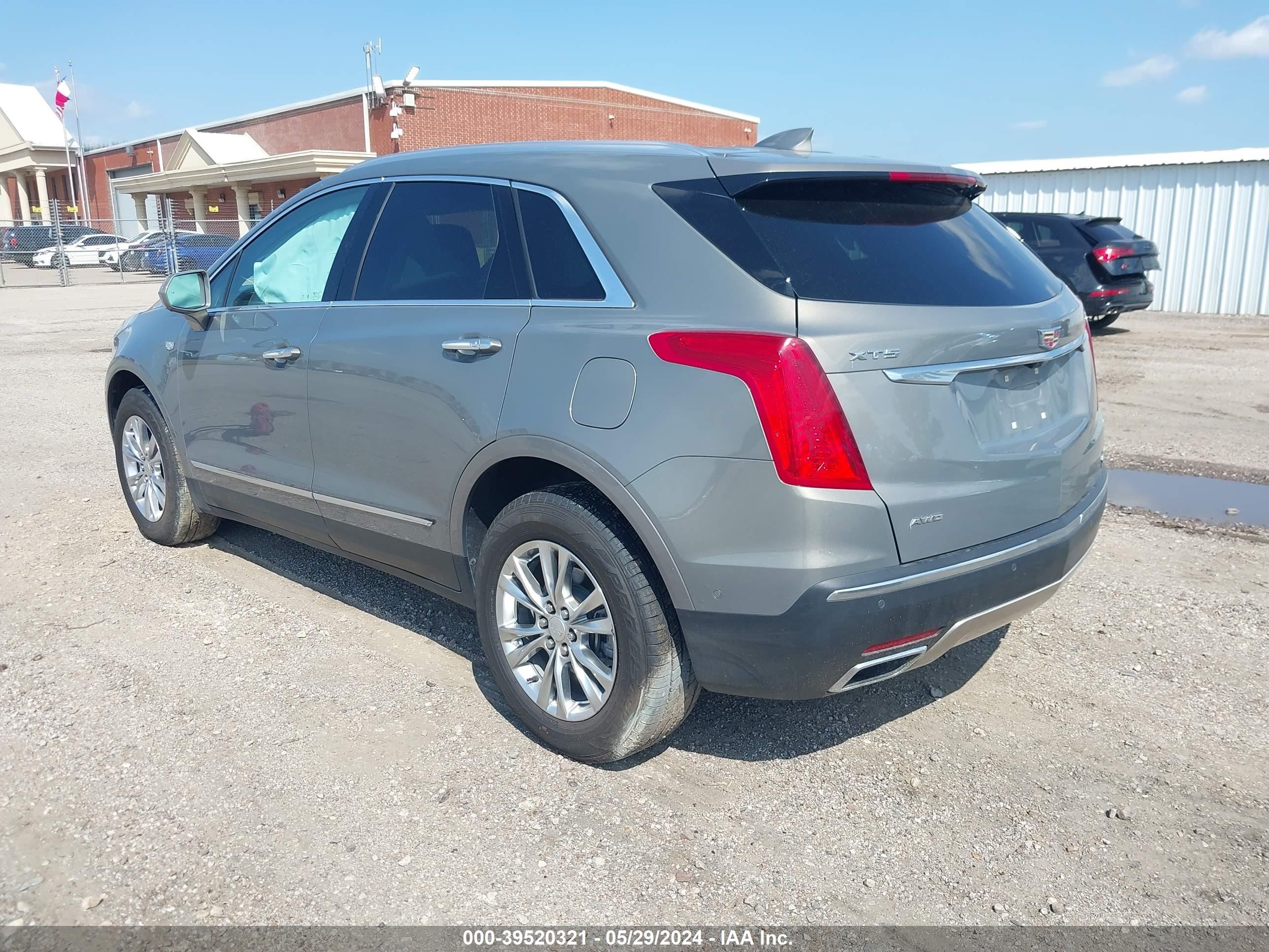 Photo 2 VIN: 1GYKNGRS0KZ117478 - CADILLAC XT5 