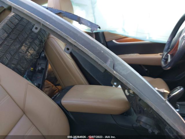 Photo 4 VIN: 1GYKNGRS0KZ184744 - CADILLAC XT5 