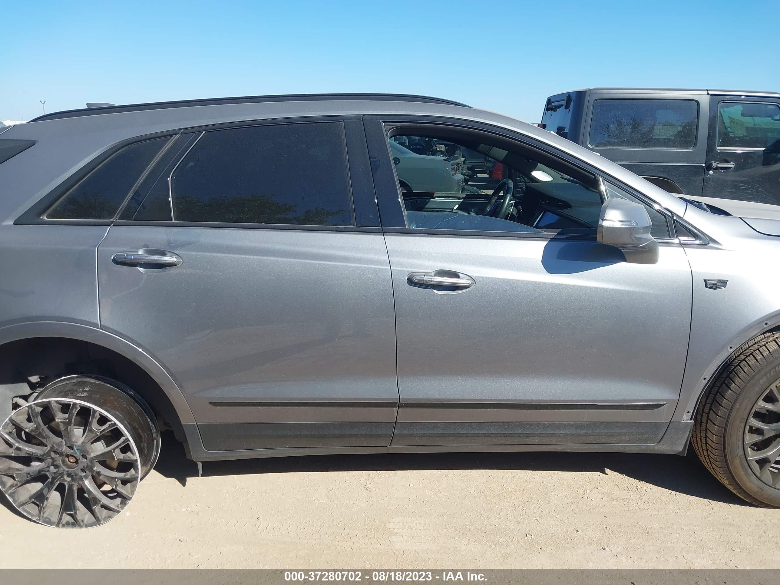 Photo 13 VIN: 1GYKNGRS3LZ130629 - CADILLAC XT5 