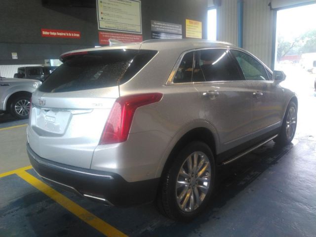 Photo 2 VIN: 1GYKNGRS5JZ171714 - CADILLAC XT5 