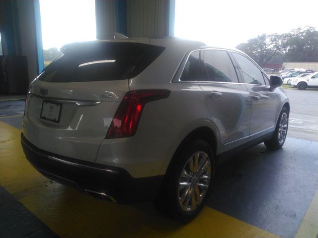 Photo 2 VIN: 1GYKNGRS6KZ107702 - CADILLAC XT5 