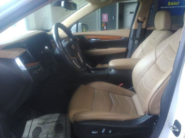 Photo 4 VIN: 1GYKNGRS6KZ107702 - CADILLAC XT5 